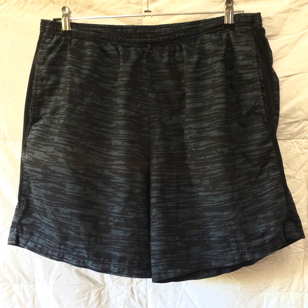 Nike Dri Fit Men’s size Large 6.5” Inseam Brief Lined